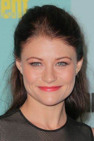 Emilie de Ravin Biography, Movie Highlights and Photos AllMovie